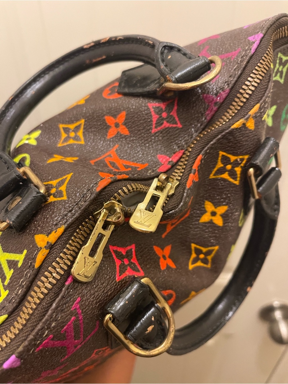 Authentic Louis Vuitton, please check all picture of condition - Picture 11 of 17